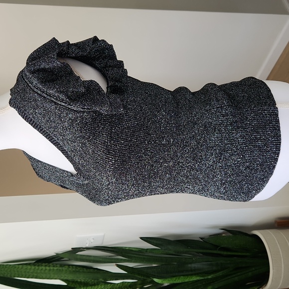 Nanette Lepore V-neck Blouse M Flutter Sleeve Black Metalic Lurex Silver - Picture 4 of 15